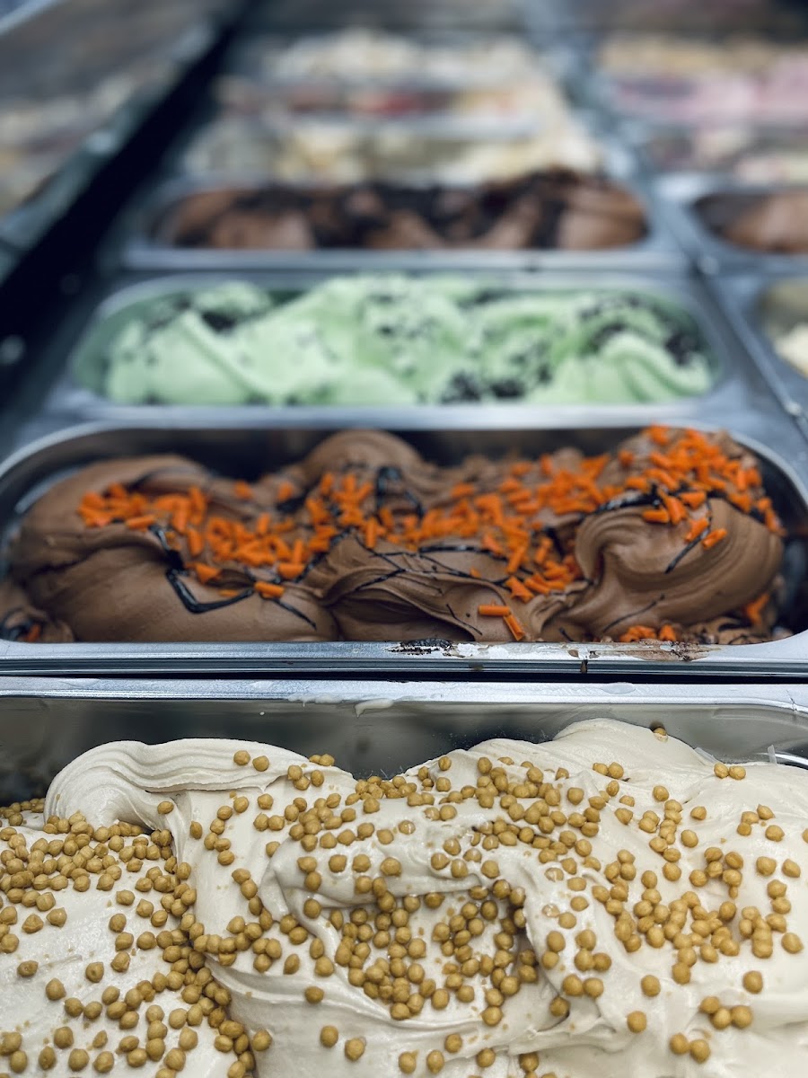 Tilly’s Ice Cream Photo 9