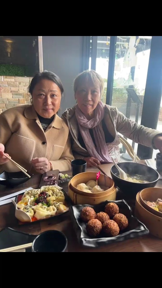 Yang's Dumpling Photo 2