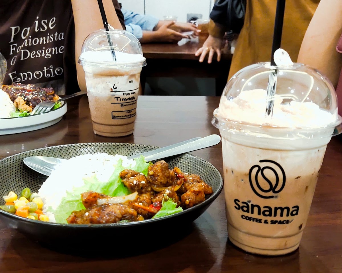 SANAMA COFFEE & SPACE Photo 4
