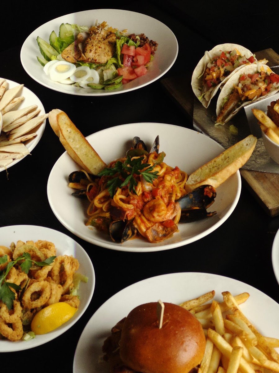 Aroma Grill & Bar Photo 8