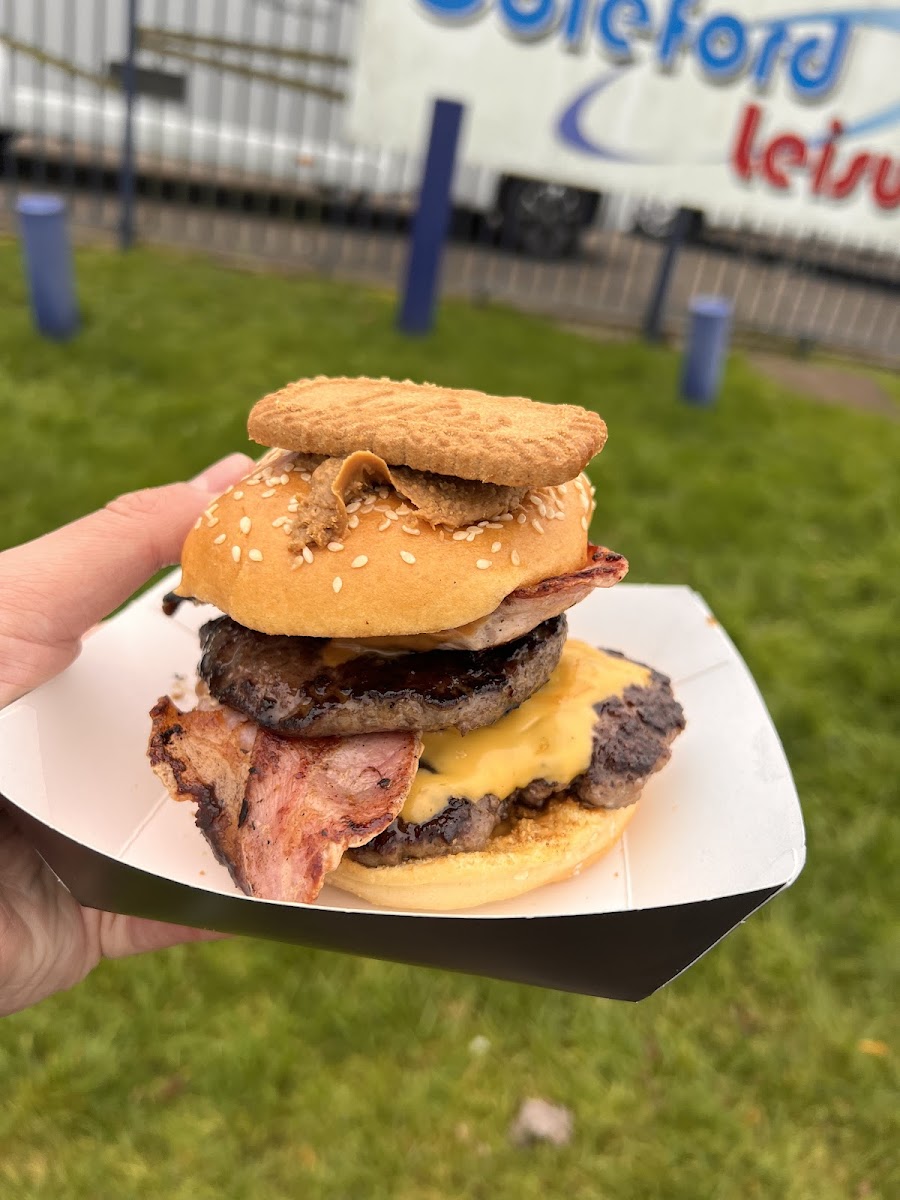 Busters Burgers Photo 8