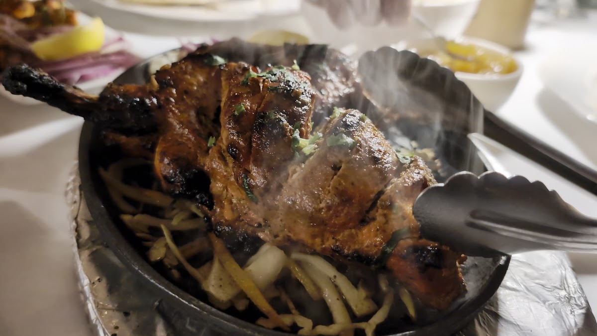 Bombay Tandoor Bar and Grille - Lansdowne Photo 2
