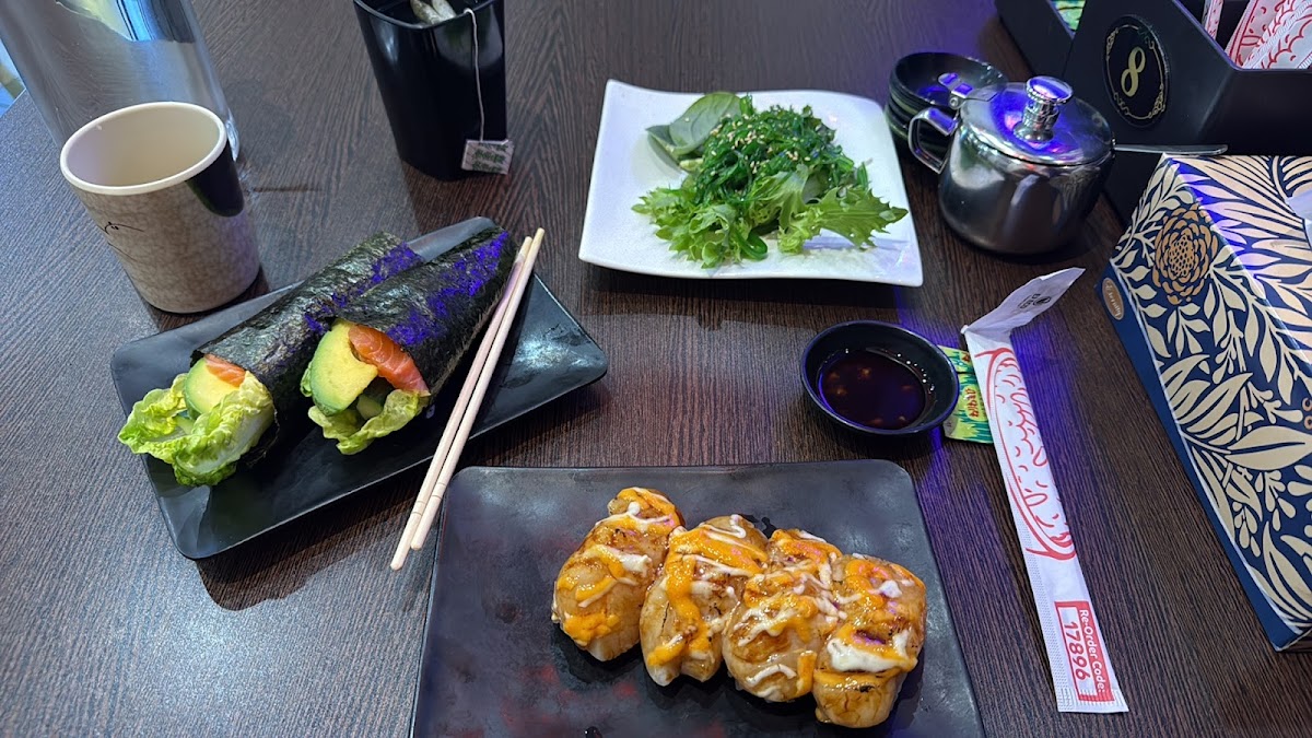 Blue Mountains Sushi Photo 3