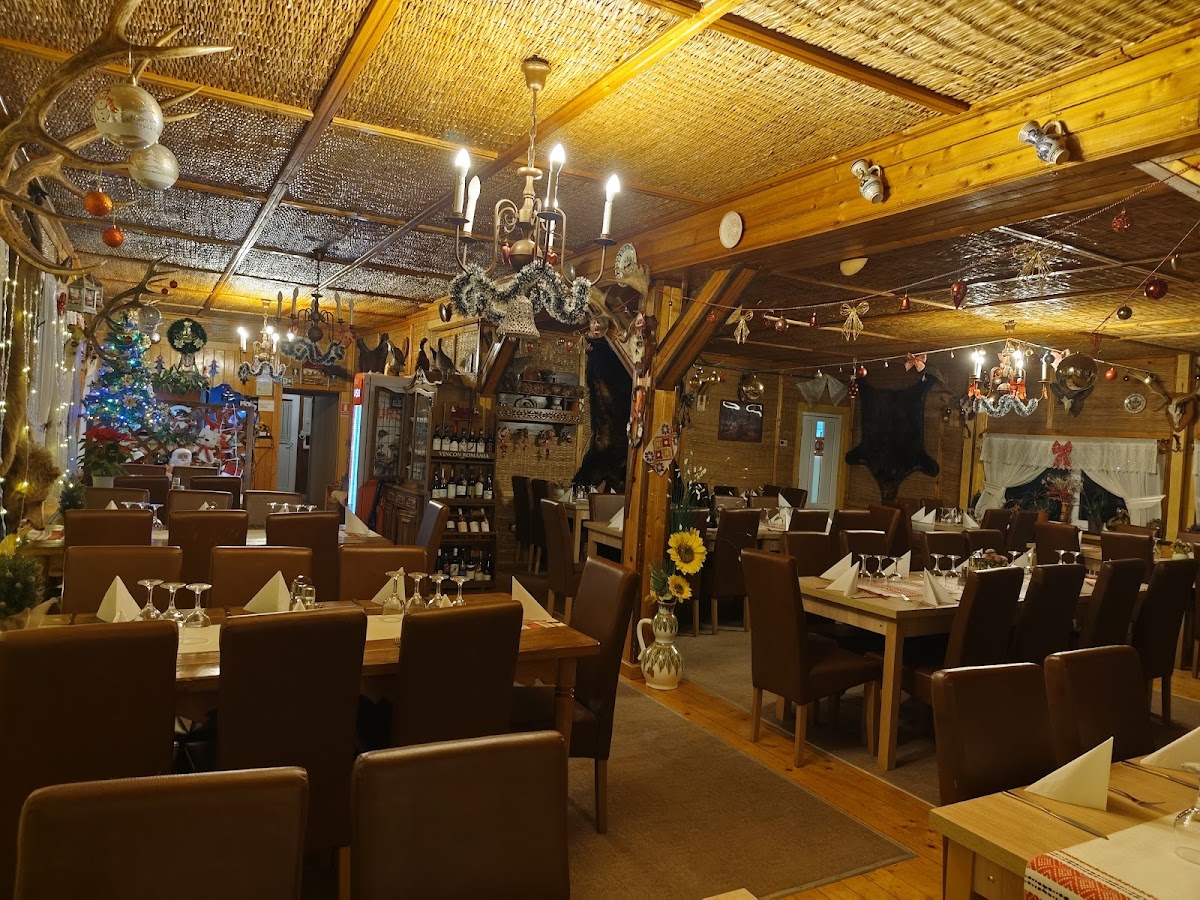 Restaurant Vânătoresc Furnica Photo 4