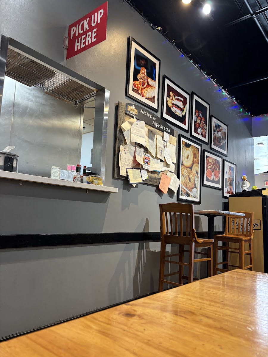 Bagel Boys Cafe - Haynes Bridge Photo 4