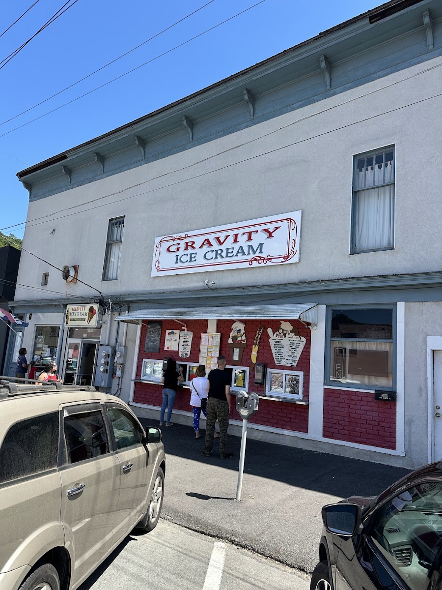 Gravity Ice Cream Photo 4