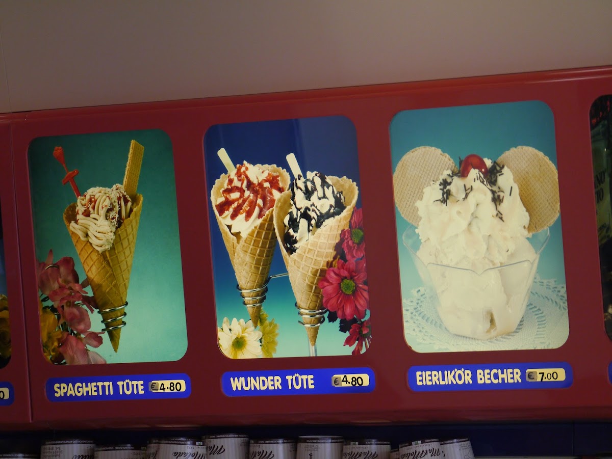Eiscafé Marmolada Photo Menu 9