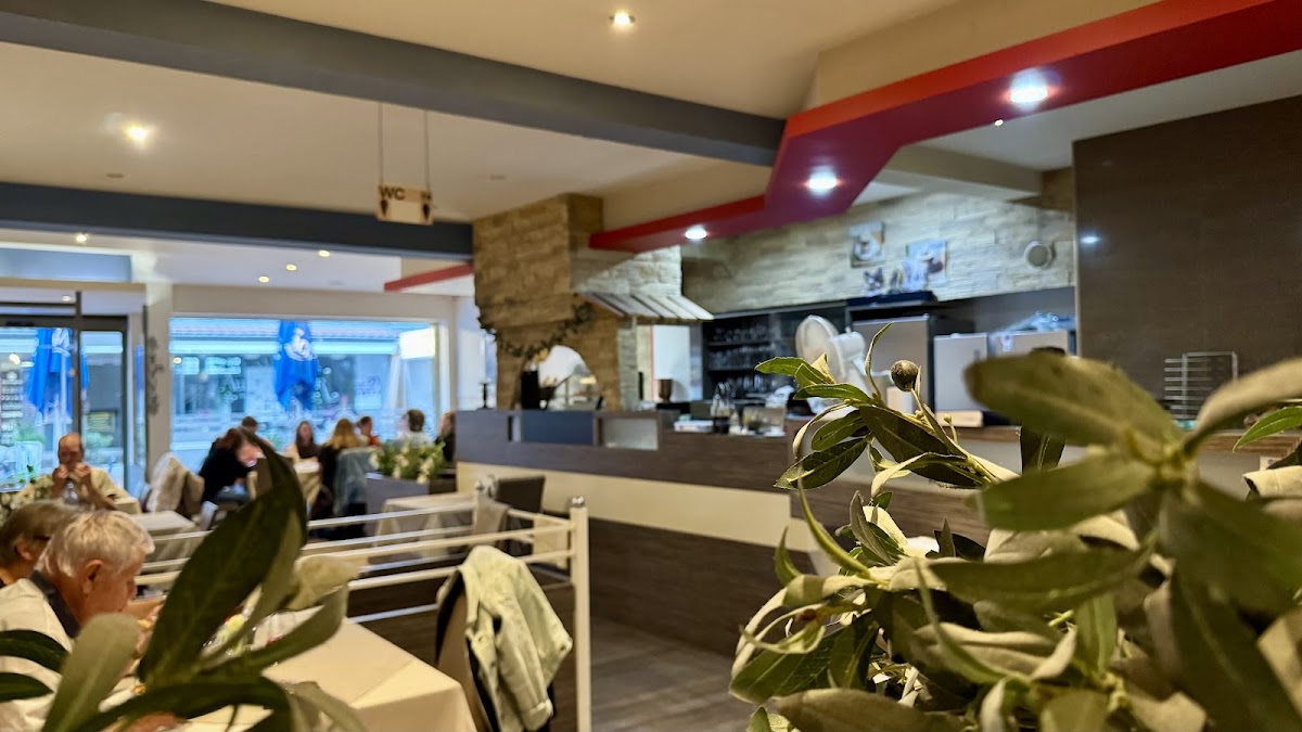 Restaurant & Pizzeria L'isola Photo 3