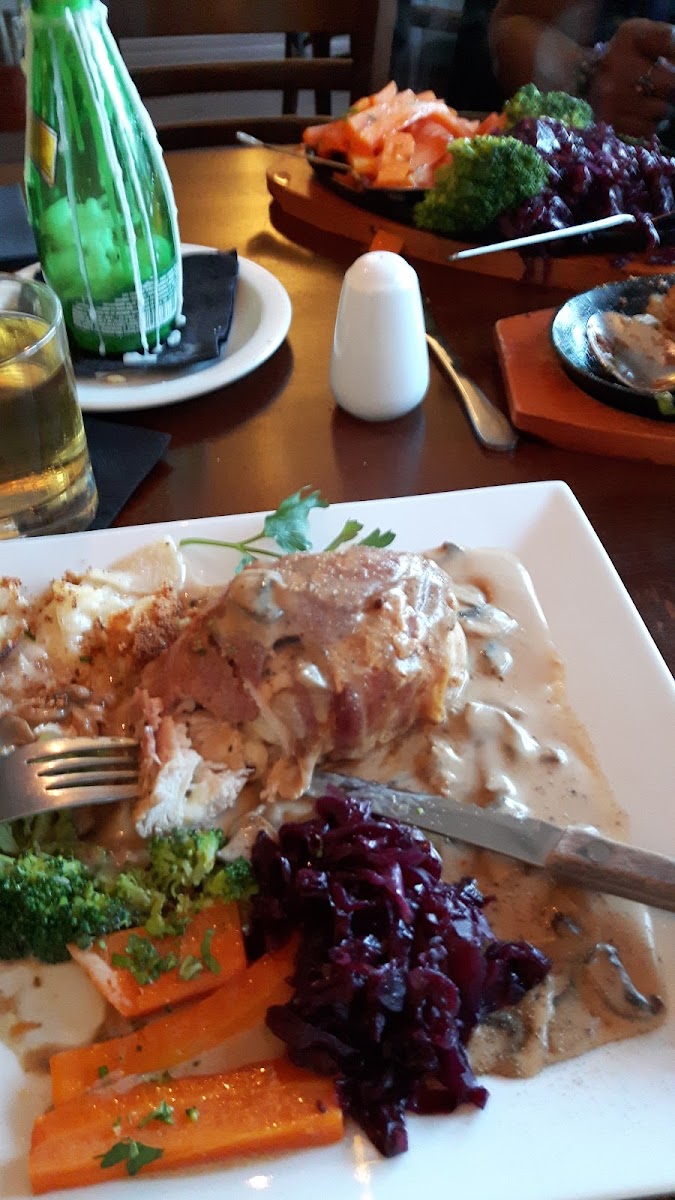 Le Bistro Moulin Photo 7
