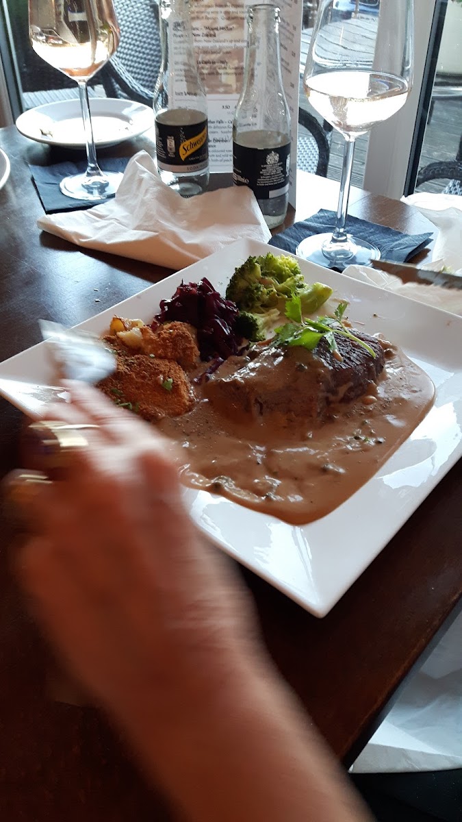 Le Bistro Moulin Photo 8