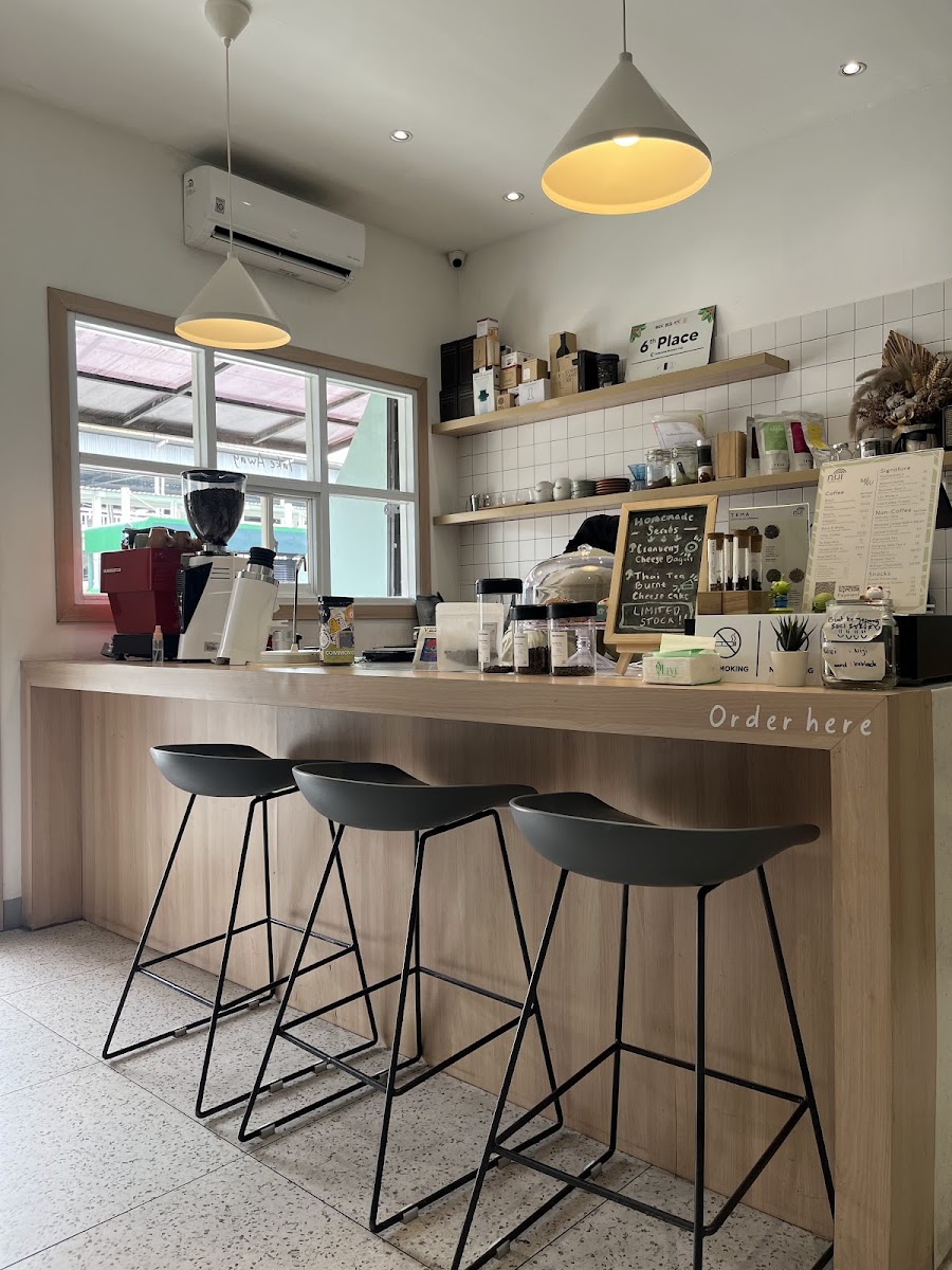 NIJI Coffee Bar Photo 4