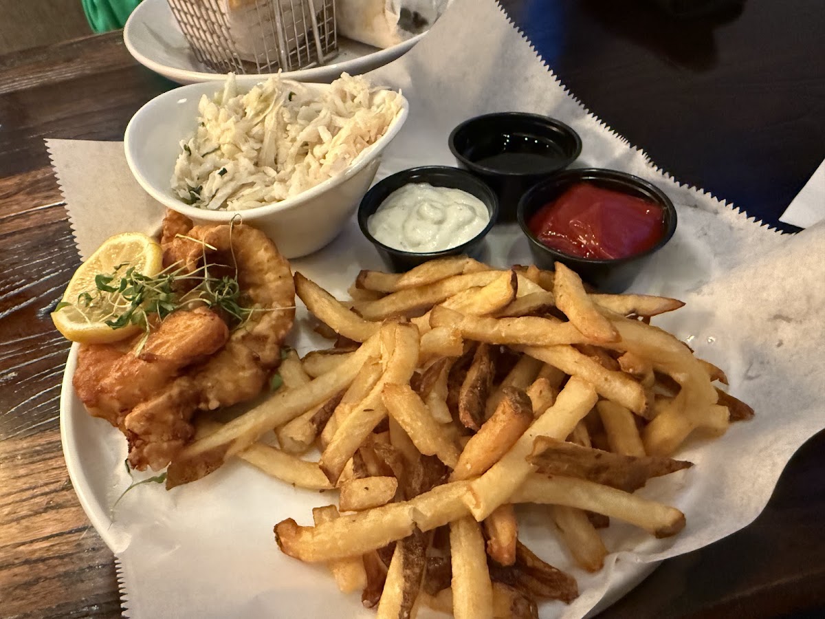 Three Roses Tavern Photo 4