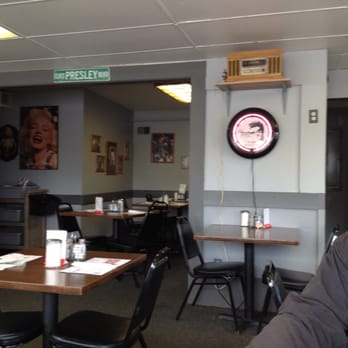 Shirley's Cafe & Grill Photo 4