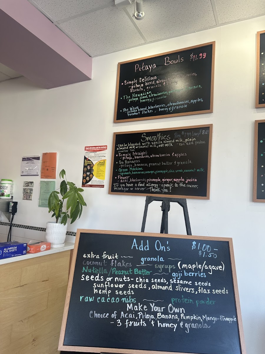 Shimmy’s Açaí Photo Menu 2