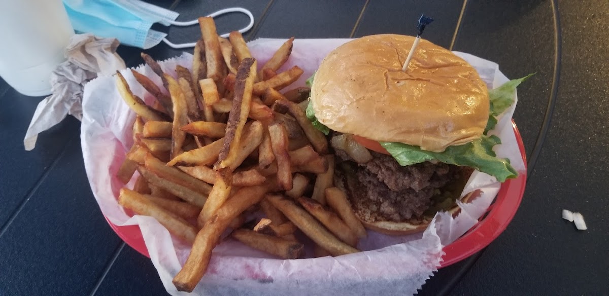 Village Burger Photo 10