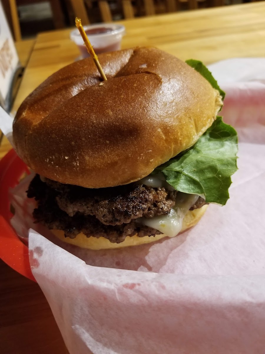 Village Burger Photo 7