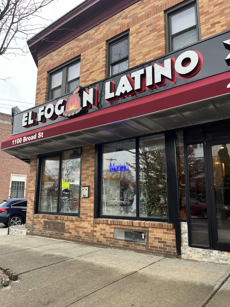 El Fogon Latino Restaurant Photo 4