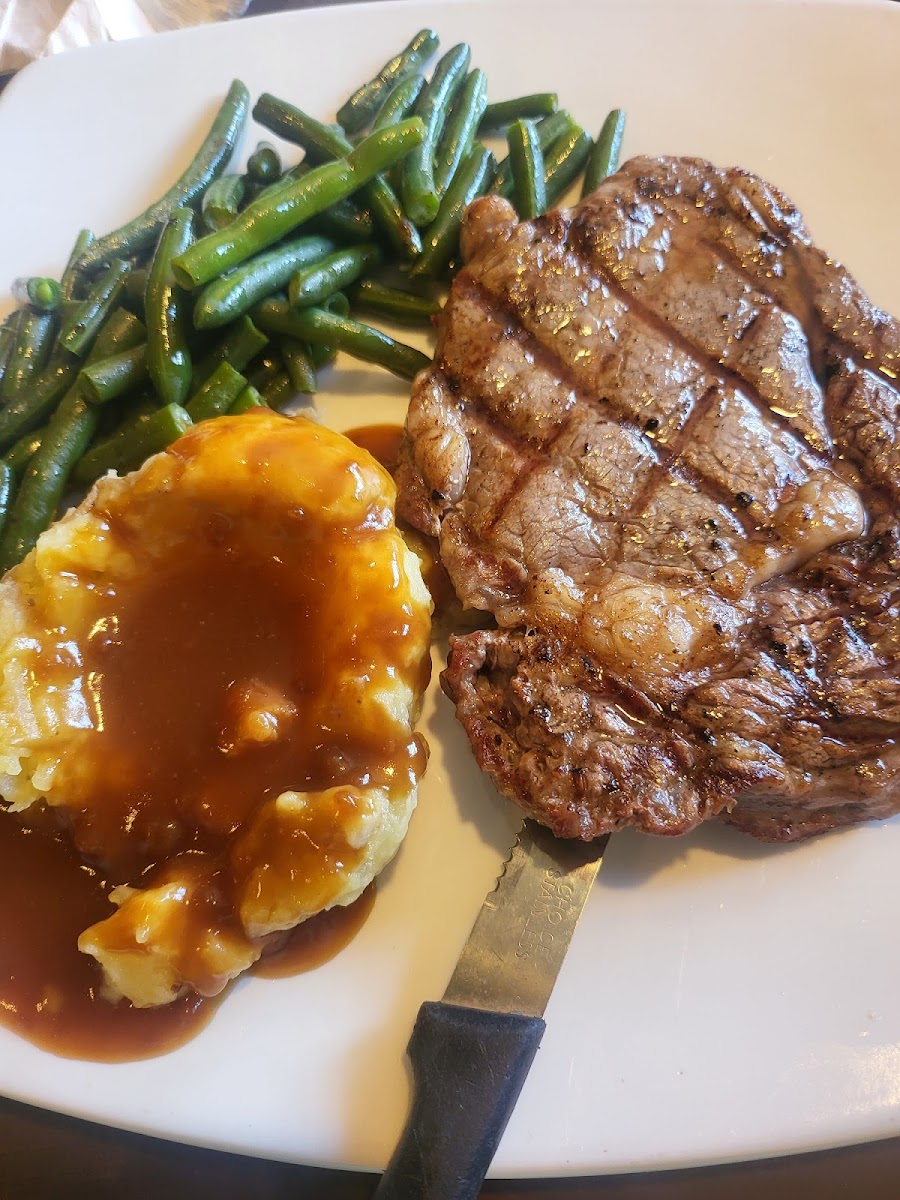 Mascoutah Steak House Photo 3