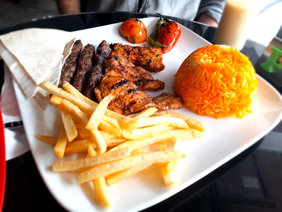 Abonabil Restaurant Photo 7