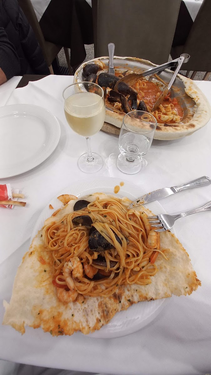 Ristorante Pizzeria L'Angoletto Photo 9