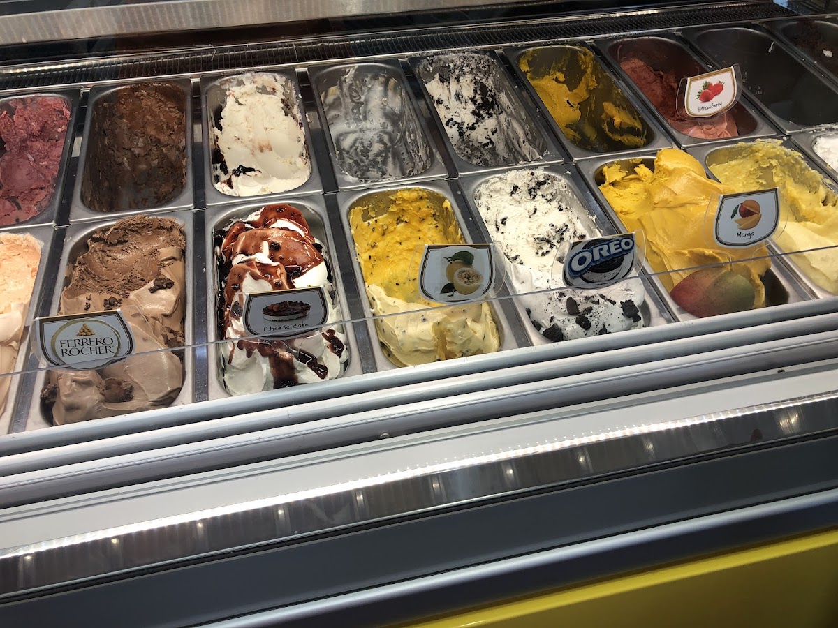 La Chula Paletas & Ice Cream Photo 3