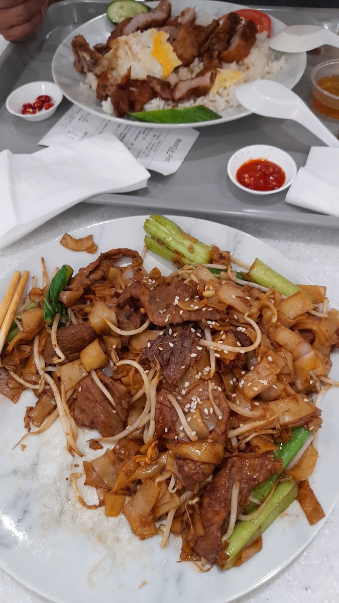 Noodle Pot Photo 7
