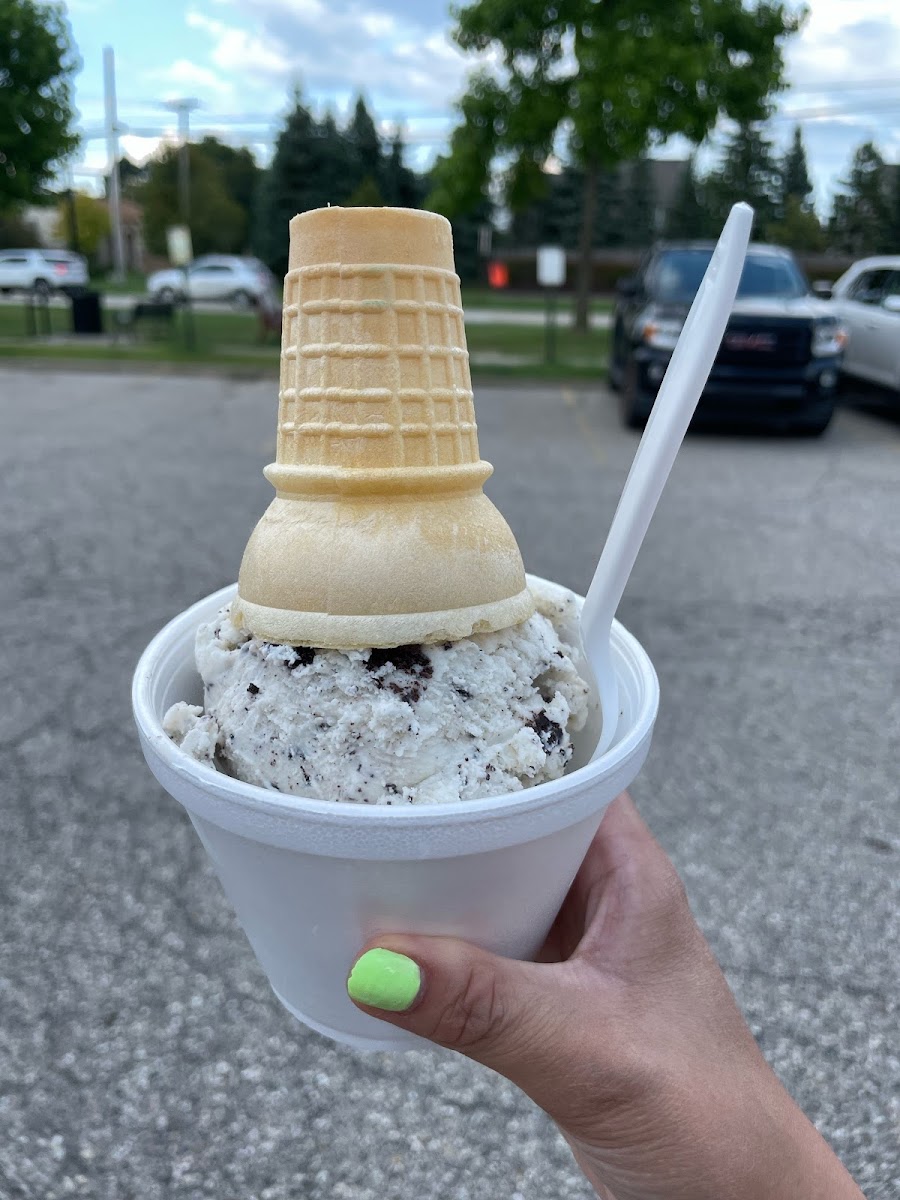 Coach's Ice Cream Photo 3