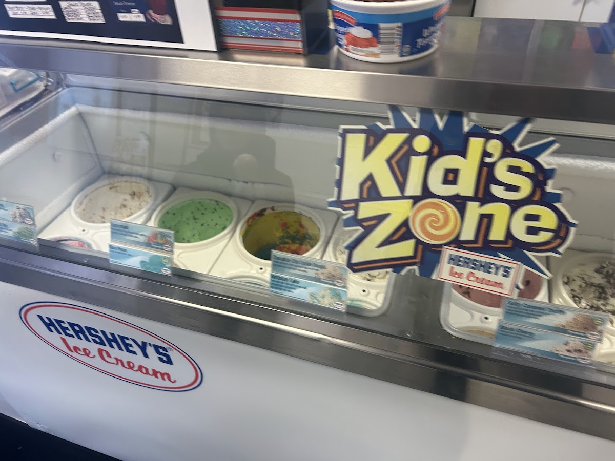 Coach's Ice Cream Photo 4