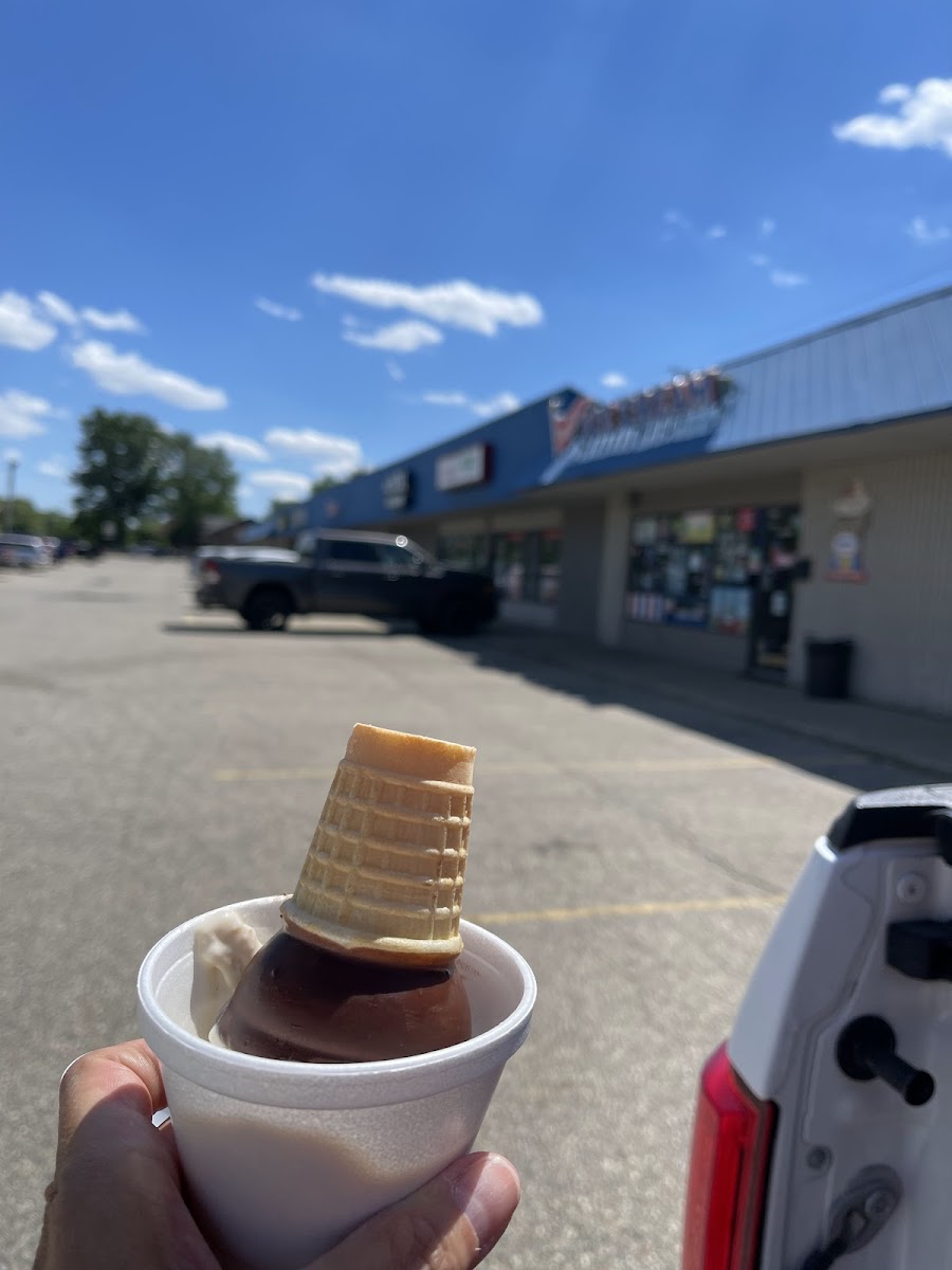 Coach's Ice Cream Photo 5