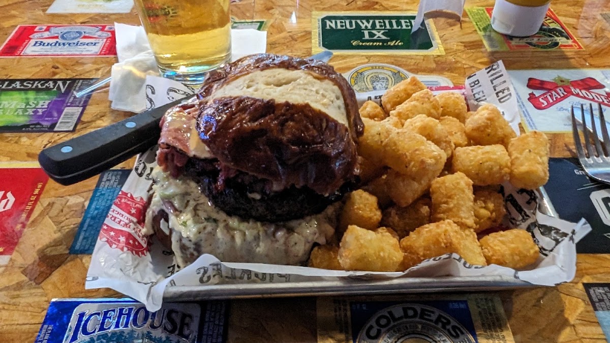 Cold Beers & Cheeseburgers Photo 9