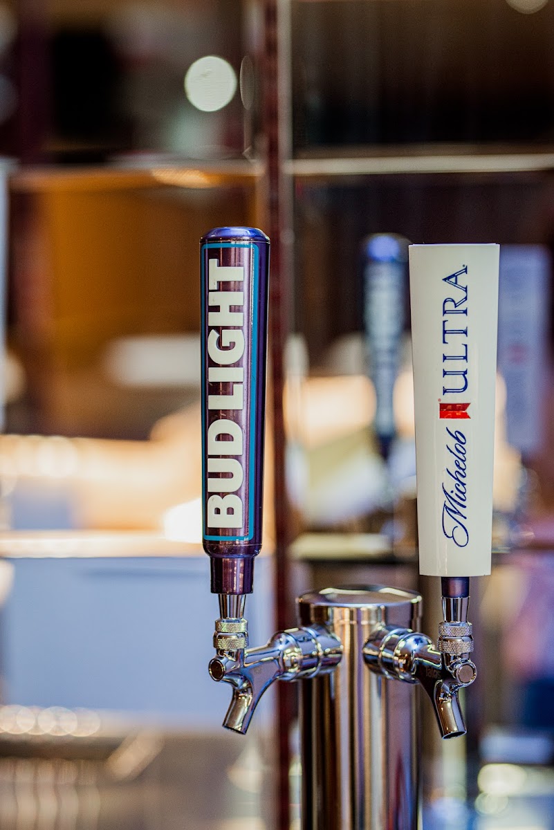 Mity Mite's Bar & Grill Photo 7