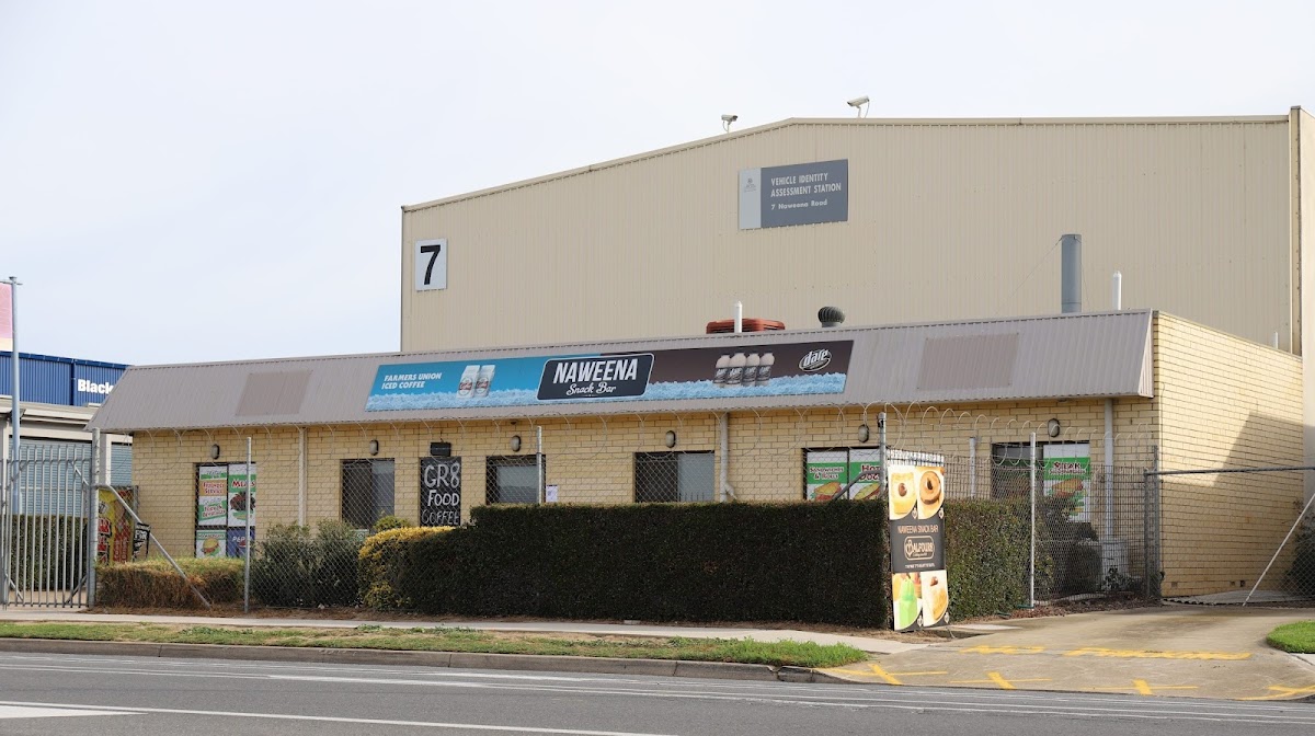 Naweena Road Snack Bar Photo 3