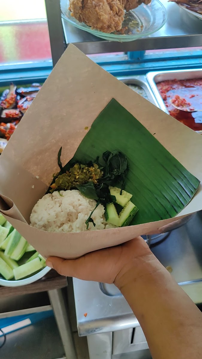 Warung Nasi Daun Masakan Padang Photo 2