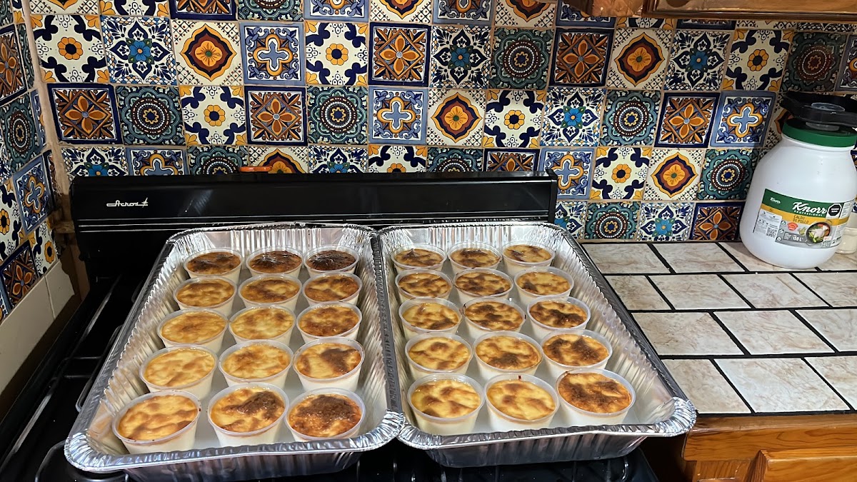 Gorditas Rellenas De Comida Rosa