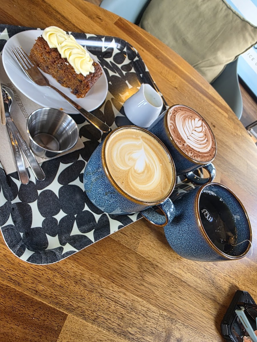 Mermaids Coffee Shop Photo 4