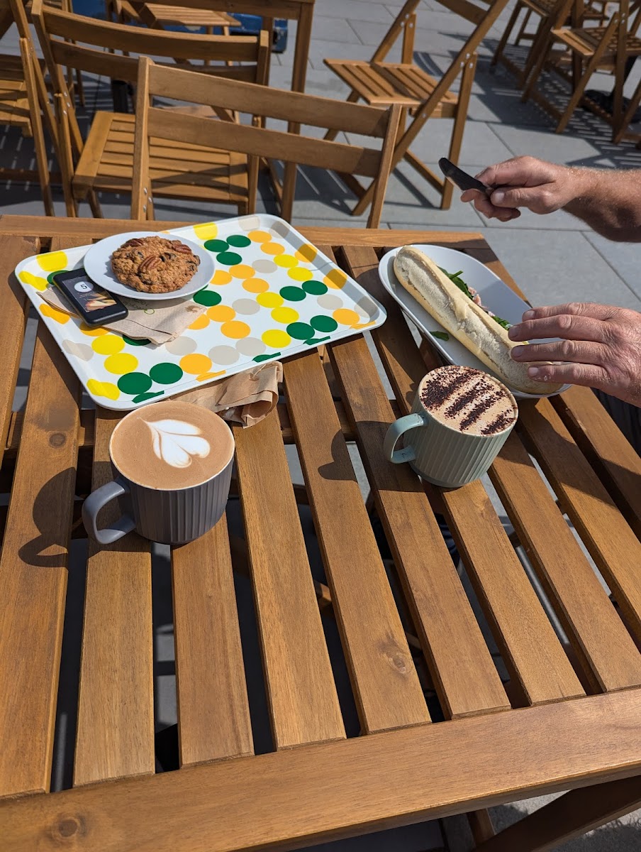 Mermaids Coffee Shop Photo 8
