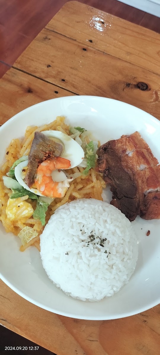 Belen's Kitchenette formerly Rosy's Pancit Malabon Photo 10
