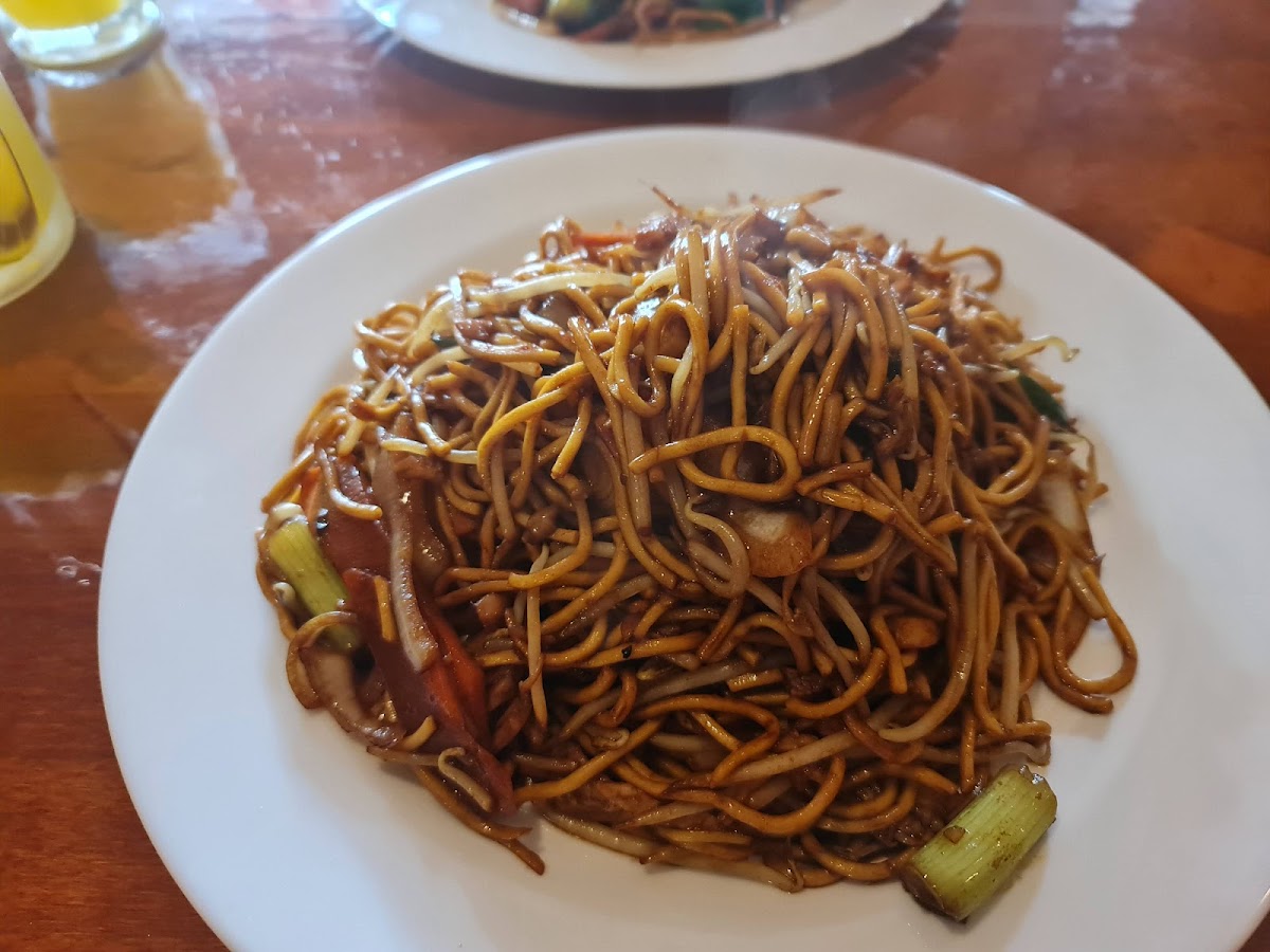 Thai-Bistro Man Photo 5