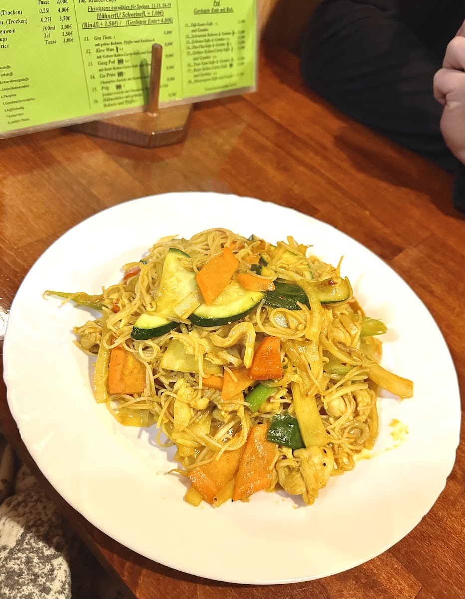 Thai-Bistro Man Photo 8