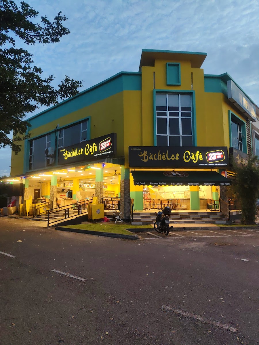 Bachelor Cafe Pulai