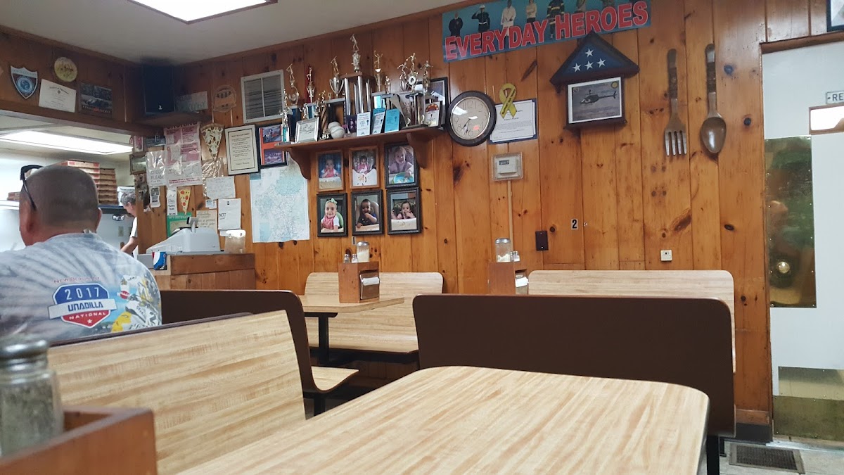 Vinny's Pizzeria Photo 6