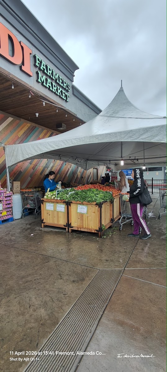 Apni Mandi Farmers Market Photo 6