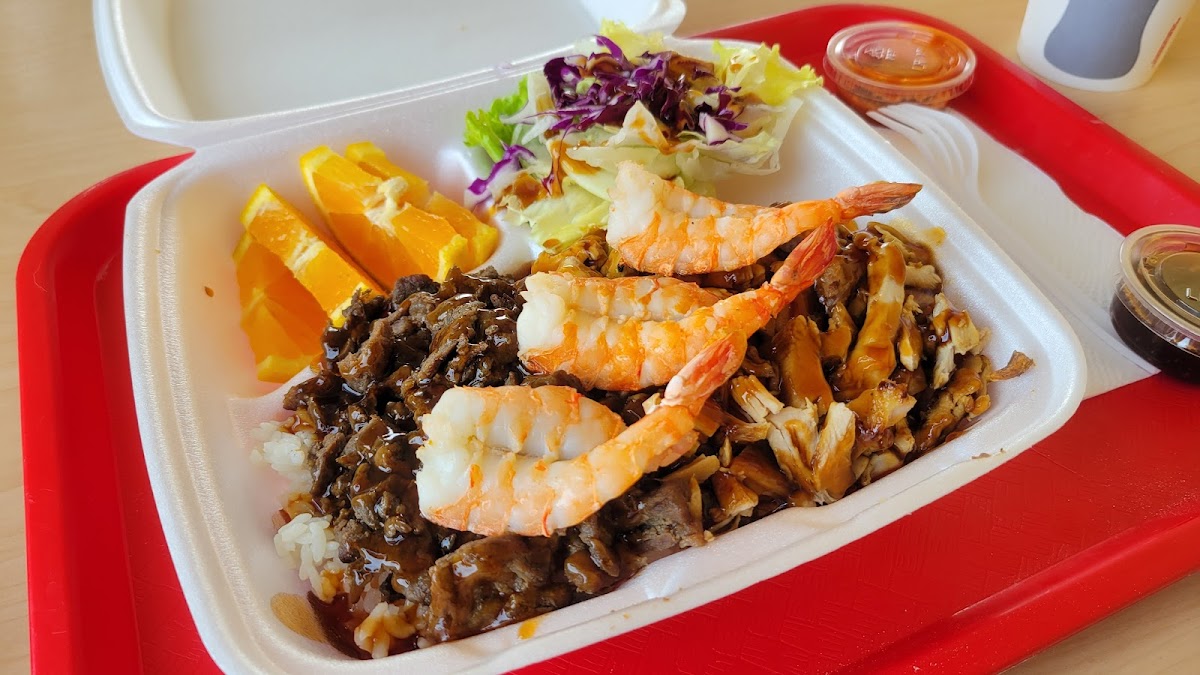 Yogi’s Teriyaki House Photo 2