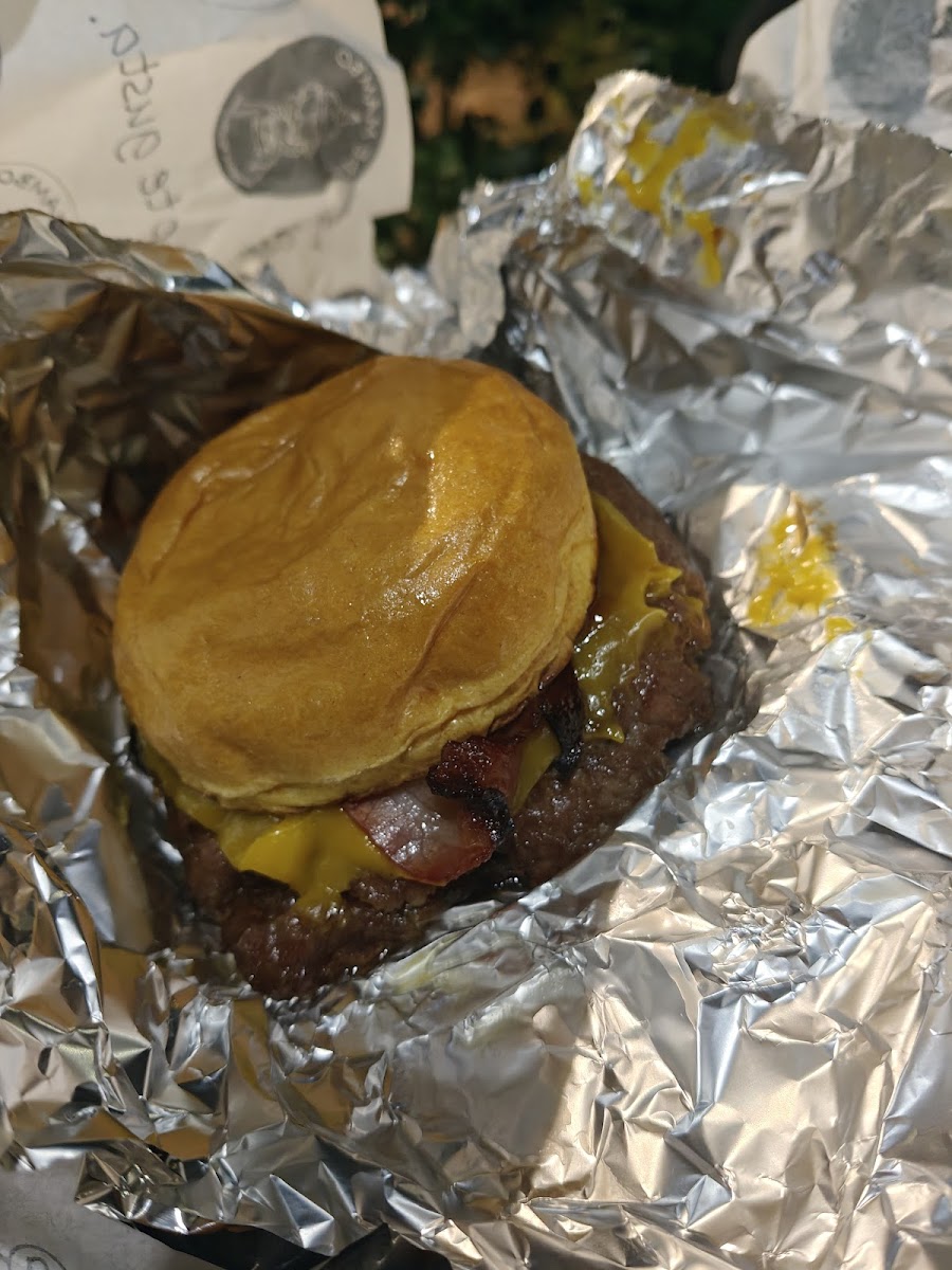 Mambo Smash Burger - Hamburguesería Talavera Photo 8