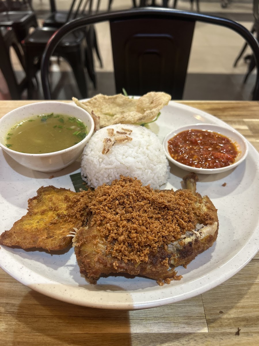Ayam Penyet Sambal Ulek Photo 4