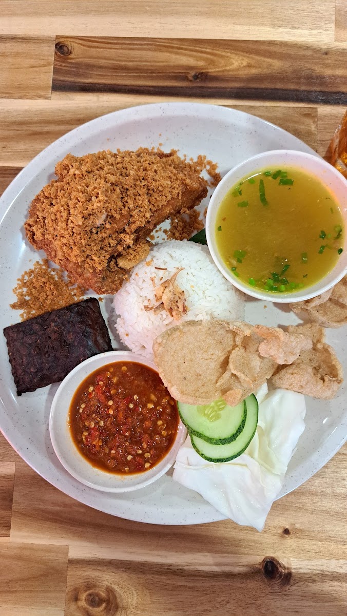 Ayam Penyet Sambal Ulek Photo 5