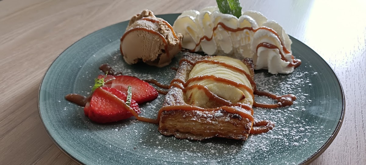 Restaurant 'Chez le Belge' Lyas Photo 6