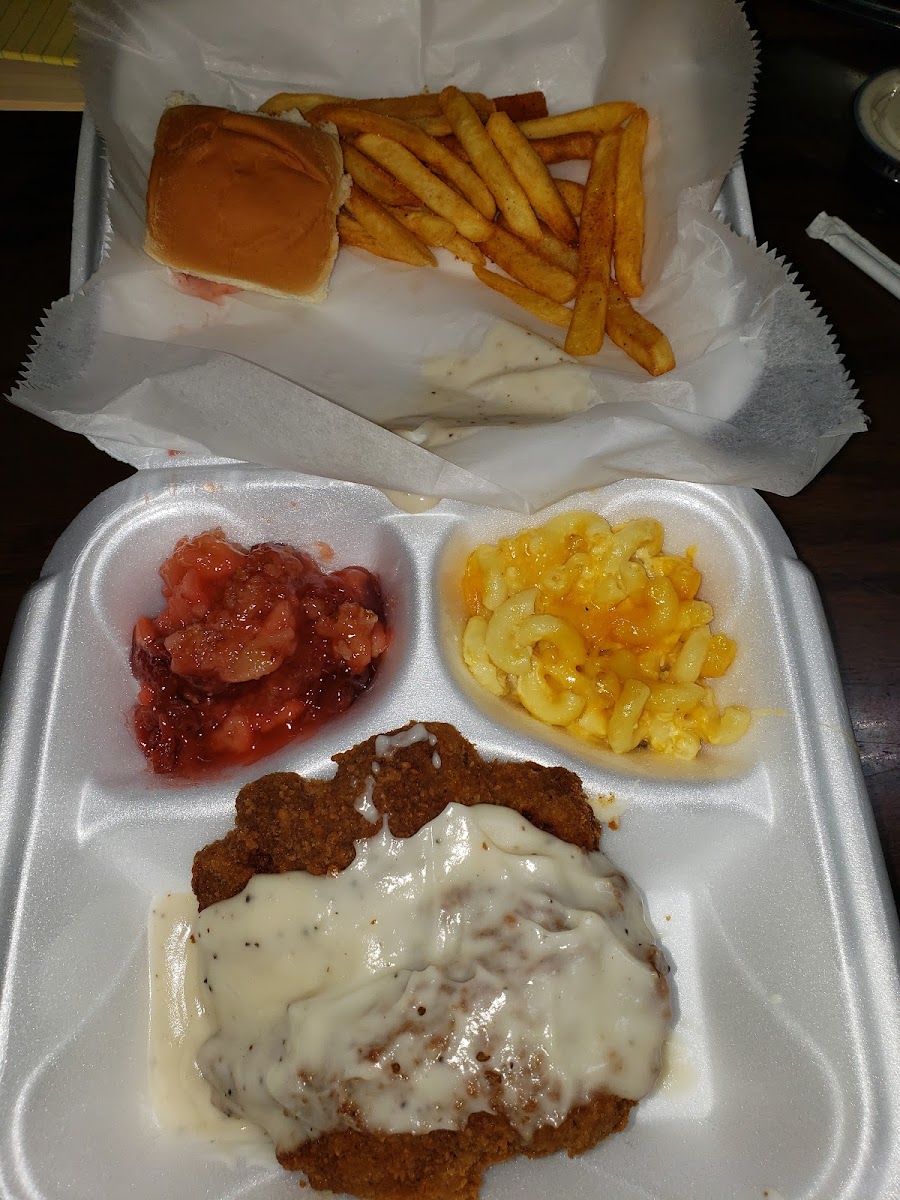 Amanda’s Diner Photo 8