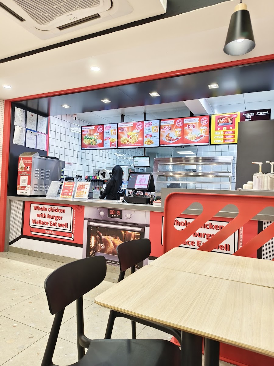 Wallace | Burger & Chicken (Sungai buloh) Photo 4