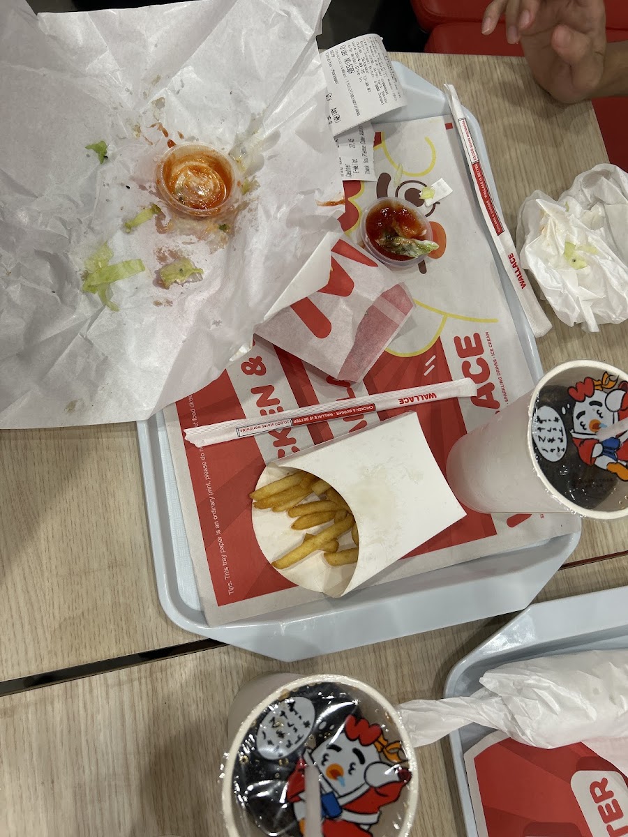 Wallace | Burger & Chicken (Sungai buloh) Photo 6